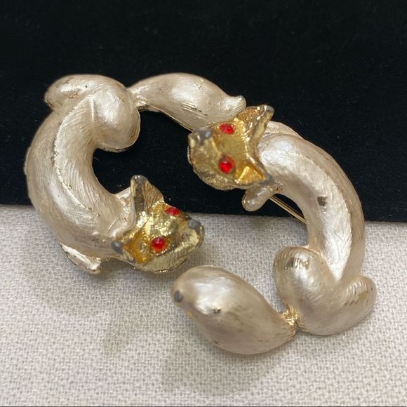 Vintage Enamel And Rhinestone Fox Pins (2) Brooches - Picture 16 of 16